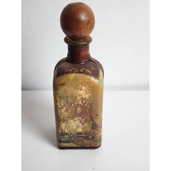 Fausto Corduri Tall Ships Leather Bottle - Picture 1 of 9